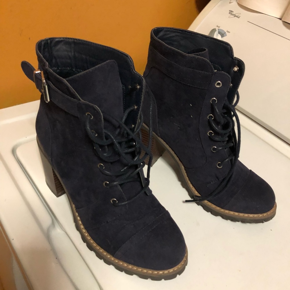 Booties - Picture 3 of 4